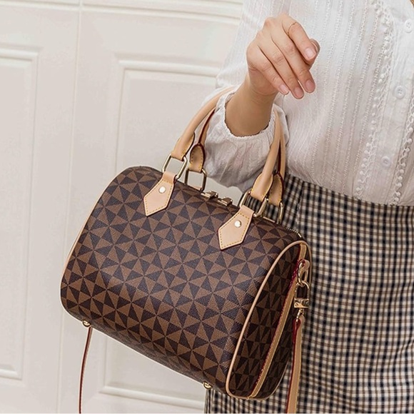 Luxurious, Designer-Like Brown Geometric Handbag — NEW - Picture 2 of 3